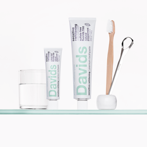 Davids Travel Size Premium Toothpaste / Sensitive + Whitening