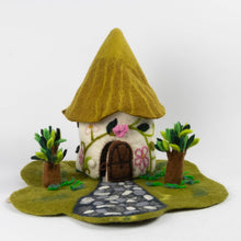 Load image into Gallery viewer, Country Felt Cottage Fairy PlayHouse - For Finger Puppets